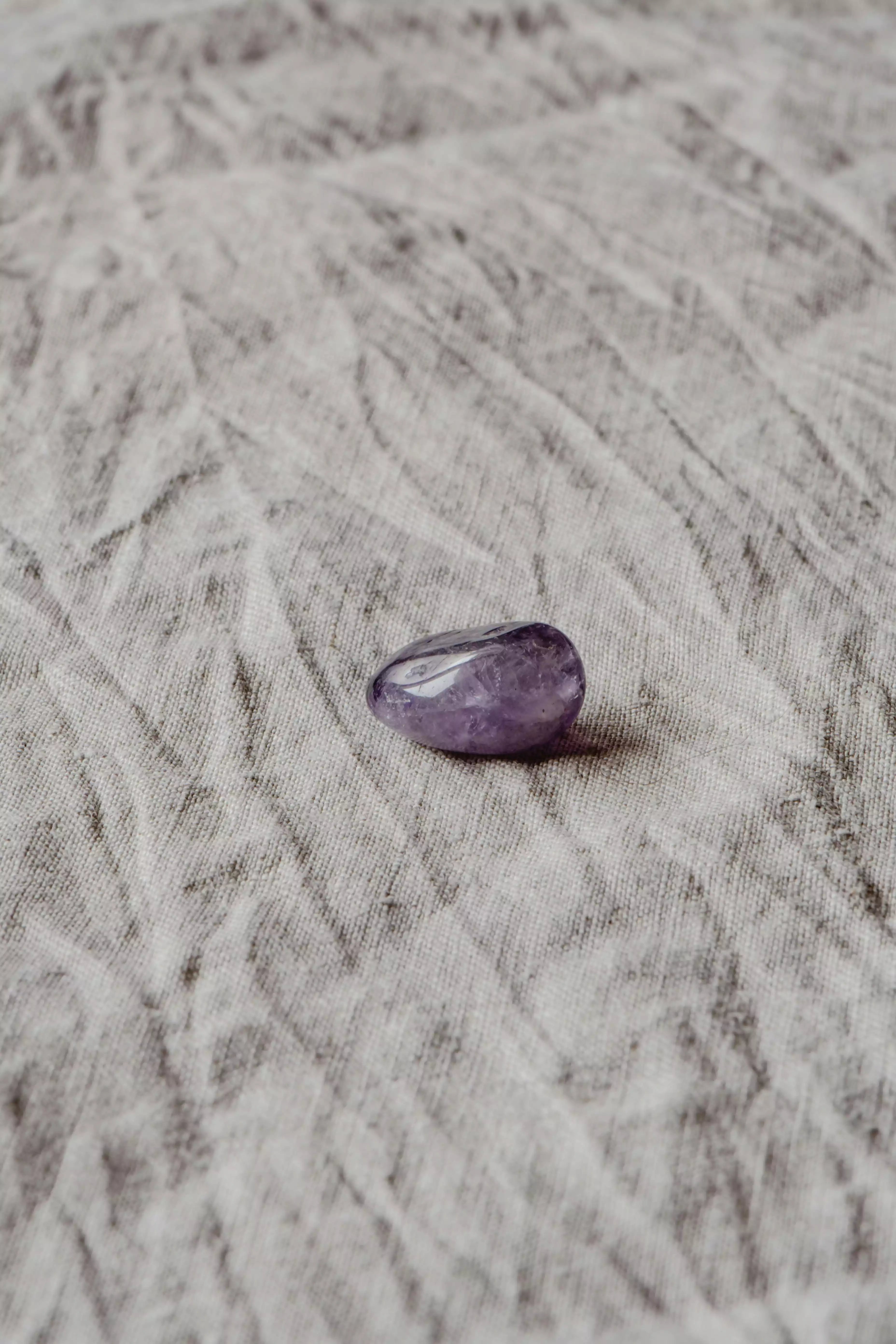 Galets et Pierres Plates en Améthyste Naturelle