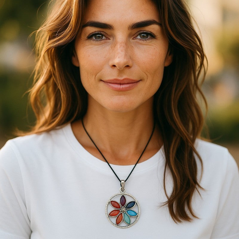 Pendentif 7 chakras "fleur" + cordon